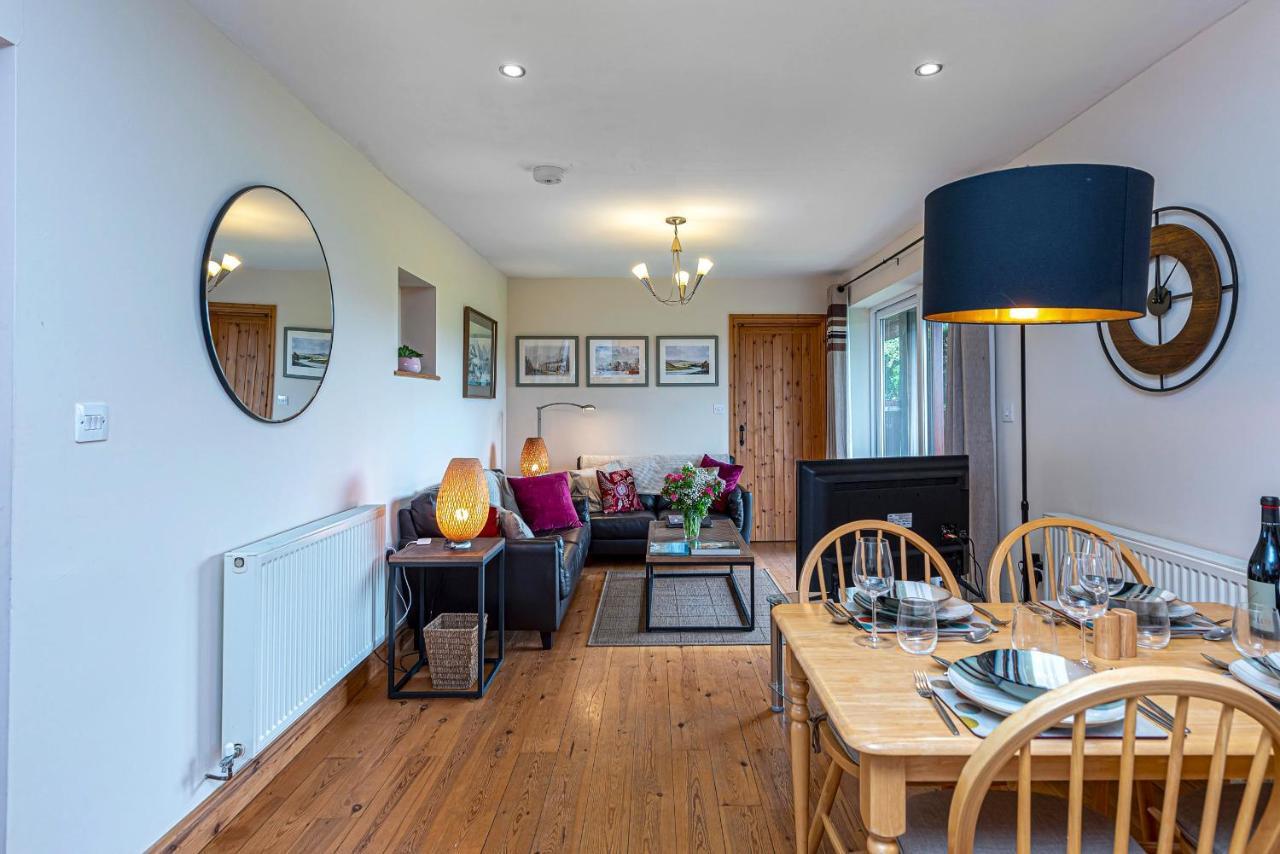 Laurel - Pet-Friendly Cottage With Indoor Pool, Hot Tub & Panoramic Snowdonia Views Colwyn Bay Εξωτερικό φωτογραφία