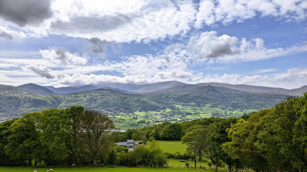 Laurel - Pet-Friendly Cottage With Indoor Pool, Hot Tub & Panoramic Snowdonia Views Colwyn Bay Εξωτερικό φωτογραφία